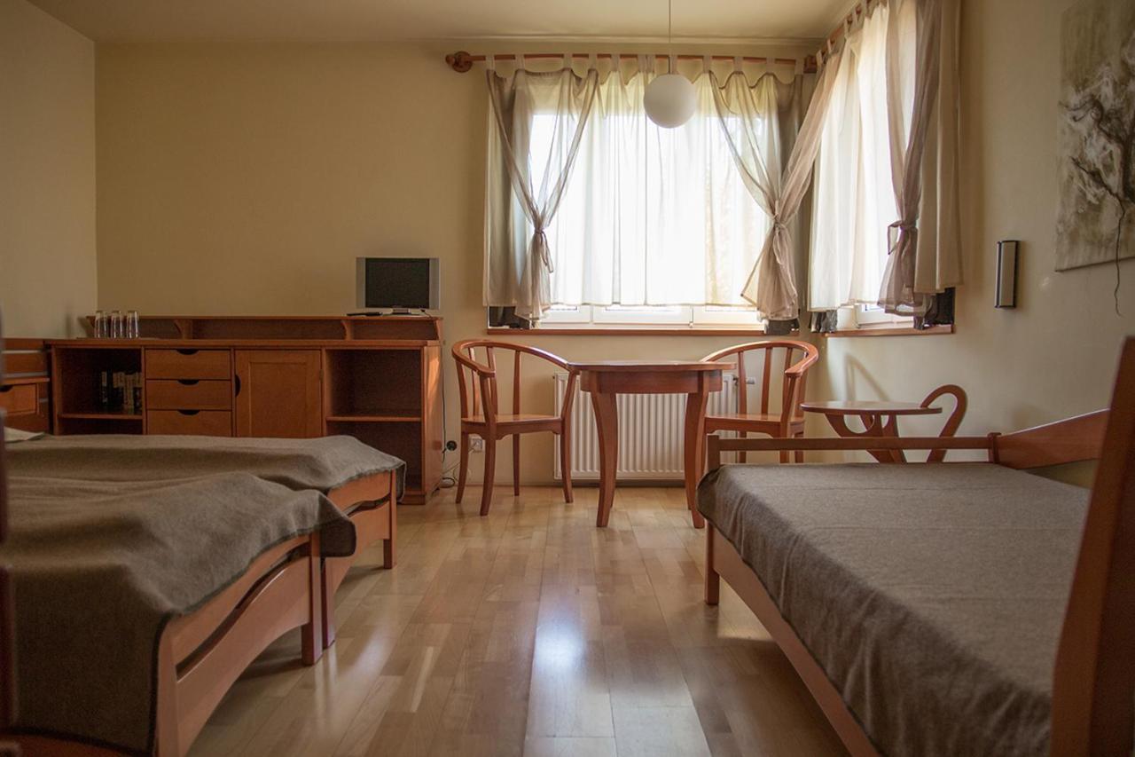 The Zen Hotel - Posticum Oradea Extérieur photo