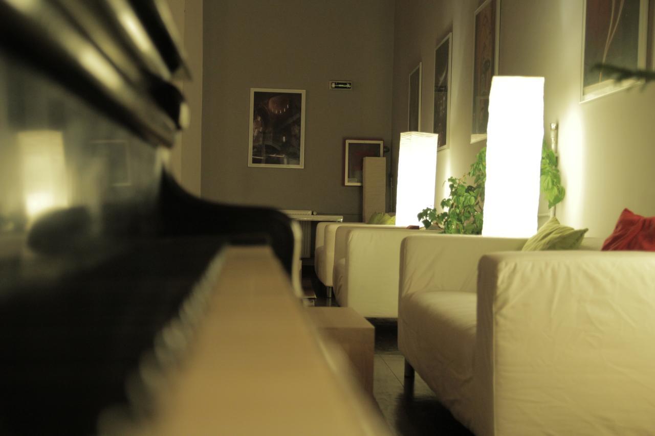 The Zen Hotel - Posticum Oradea Extérieur photo