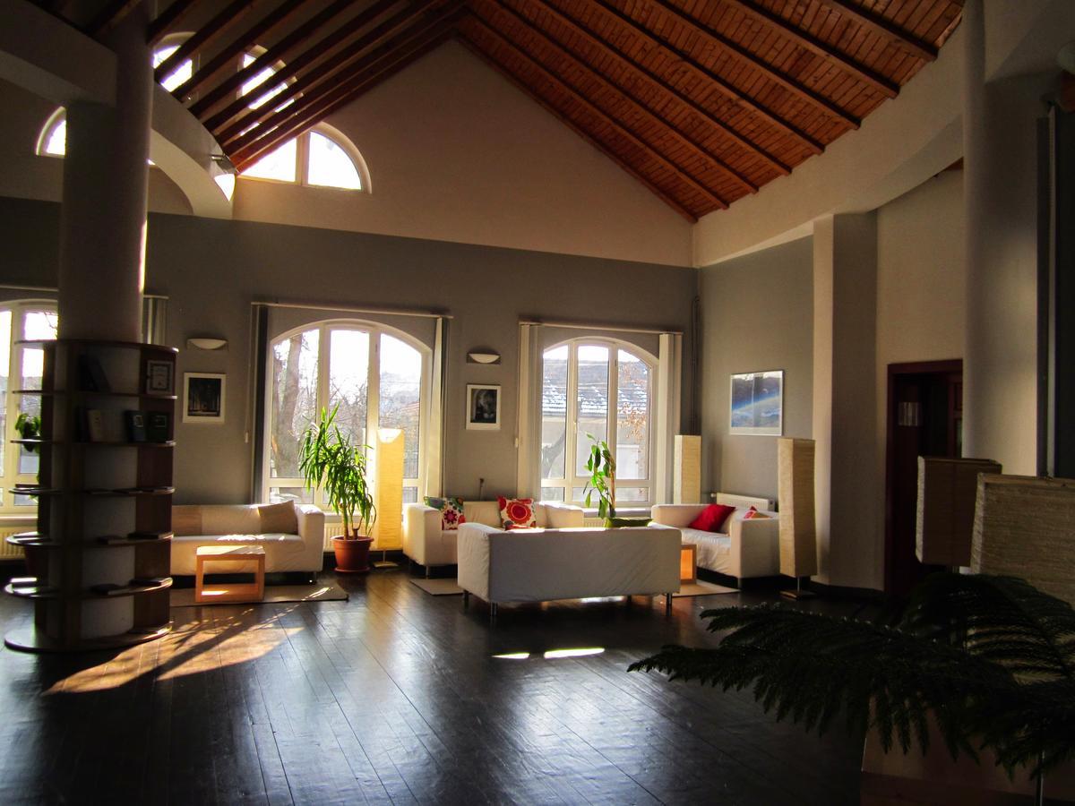 The Zen Hotel - Posticum Oradea Extérieur photo