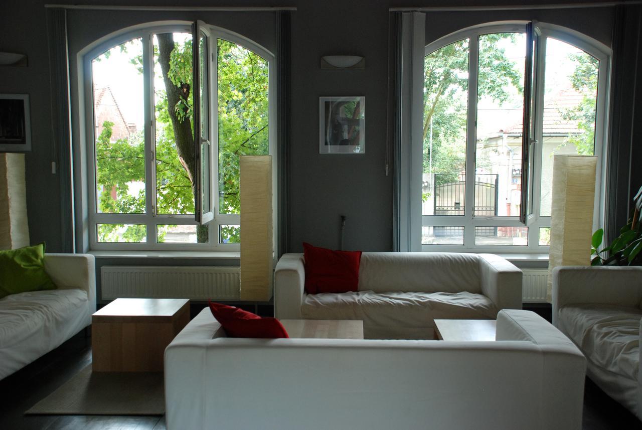 The Zen Hotel - Posticum Oradea Extérieur photo
