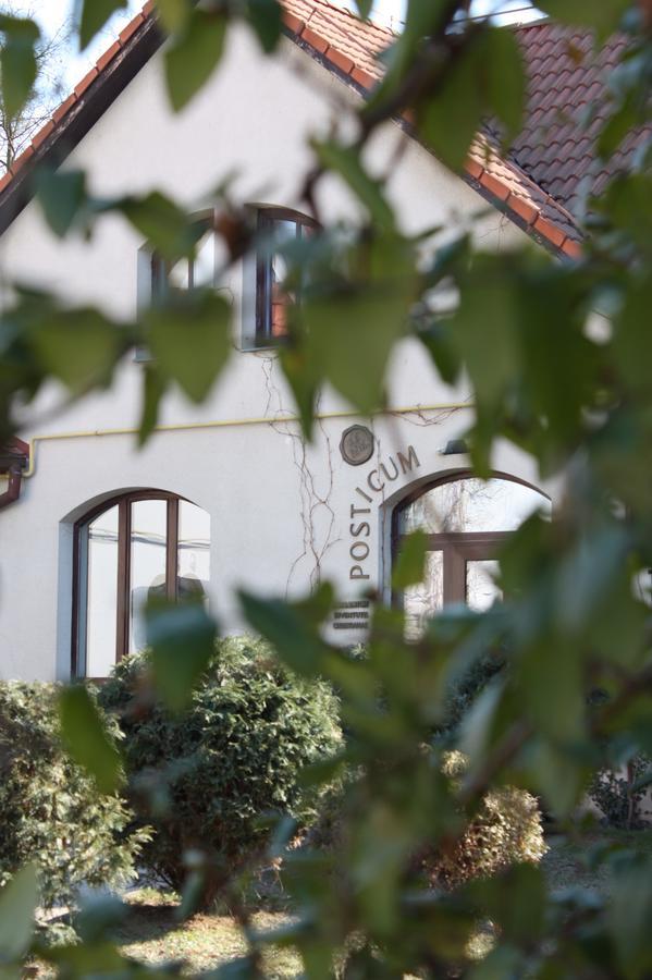 The Zen Hotel - Posticum Oradea Extérieur photo